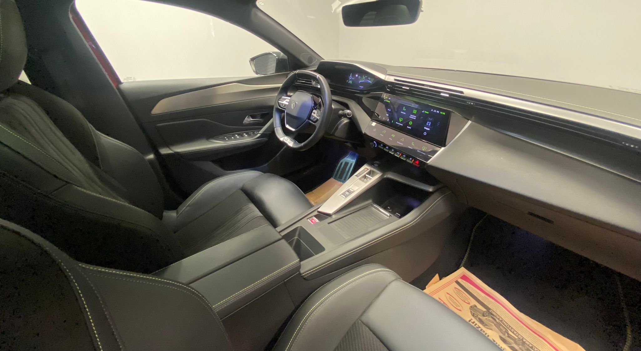 PEUGEOT 408 19